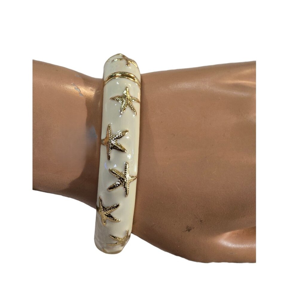 Women's Trendy Gold Plated Beige Enamel Starfish Bangle Bracelet NWOT